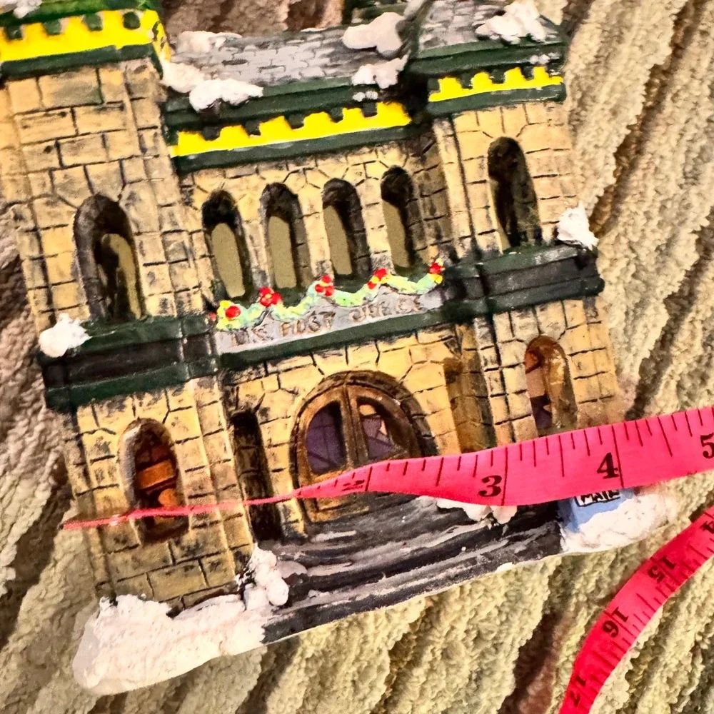 Plastercraft Holiday Village US Post Office Building Collectible Snow Dusted‎